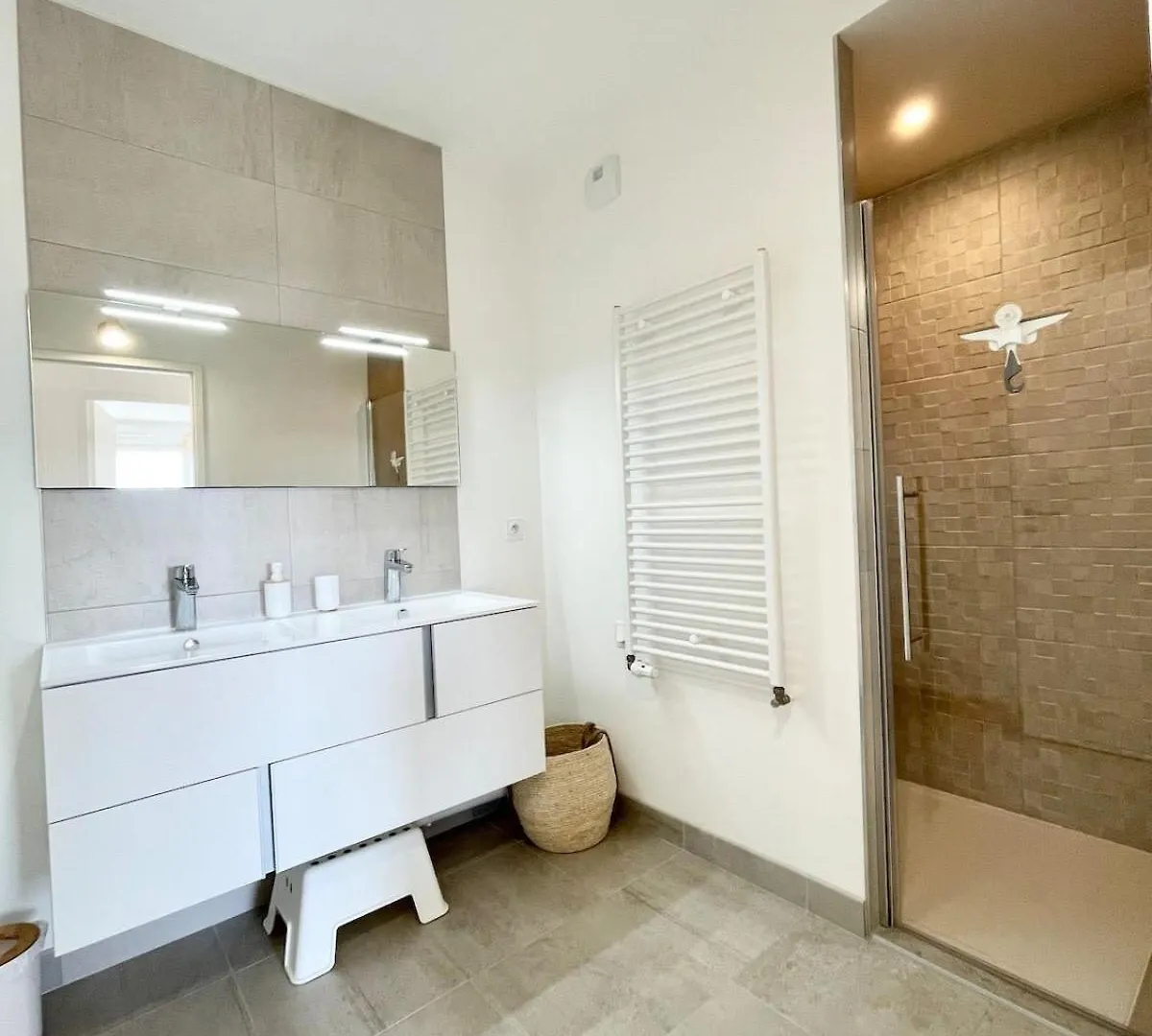 Spacieux Appartement Neuf De Standing Hyper Cosy Larmor-Plage 0*,  France